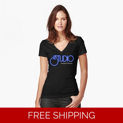 Girlie Fitted V-Neck T-Shirt W&B Logo TOS White